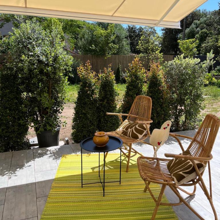 Rez-de-villa avec terrasse privative sur jardin - Appartement 1 Chambre - 11