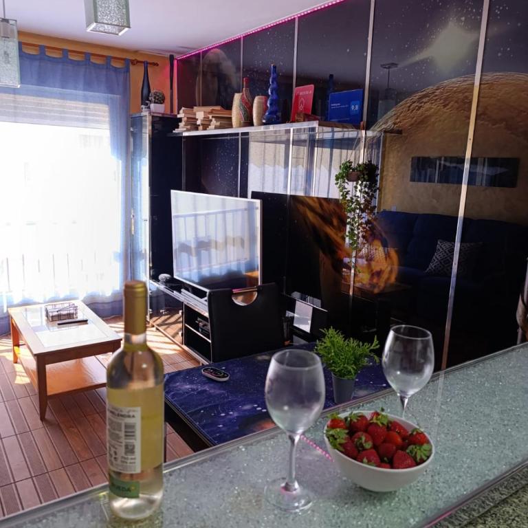 Romantic Playa Centro- Garaje Gratis By ApartamentosAltea - Apartamento de 1 dormitorio - 1