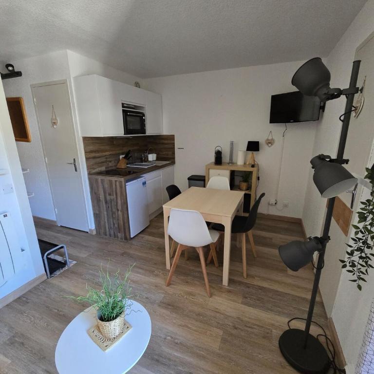 Appartement chaleureux - Appartement 2 Chambres - 5