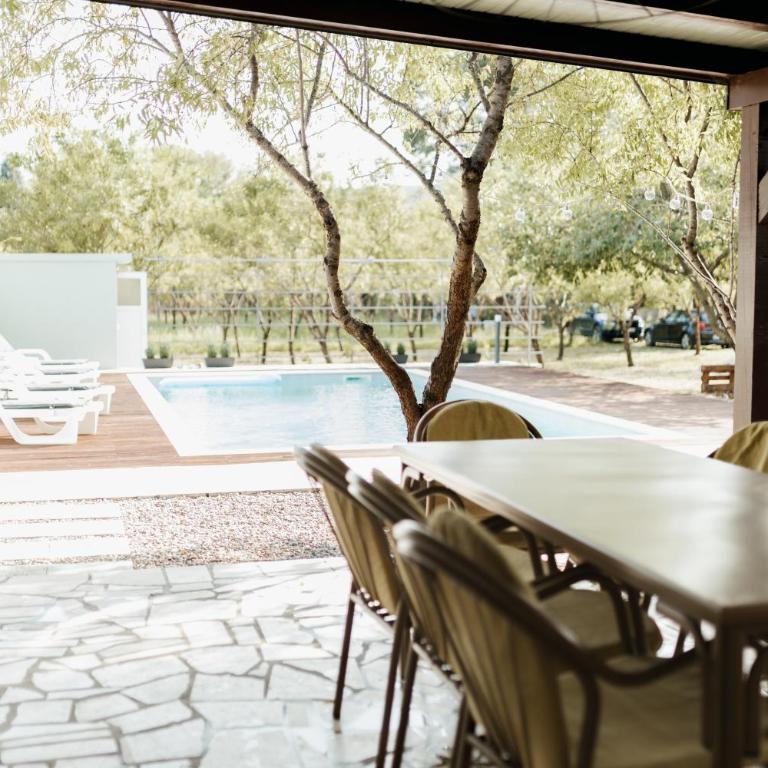 Almond Buna PoolHouse - Three-Bedroom House - 10