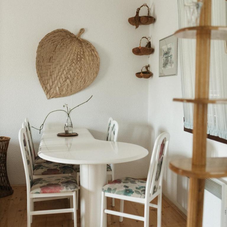 Almond Buna PoolHouse - Three-Bedroom House - 27