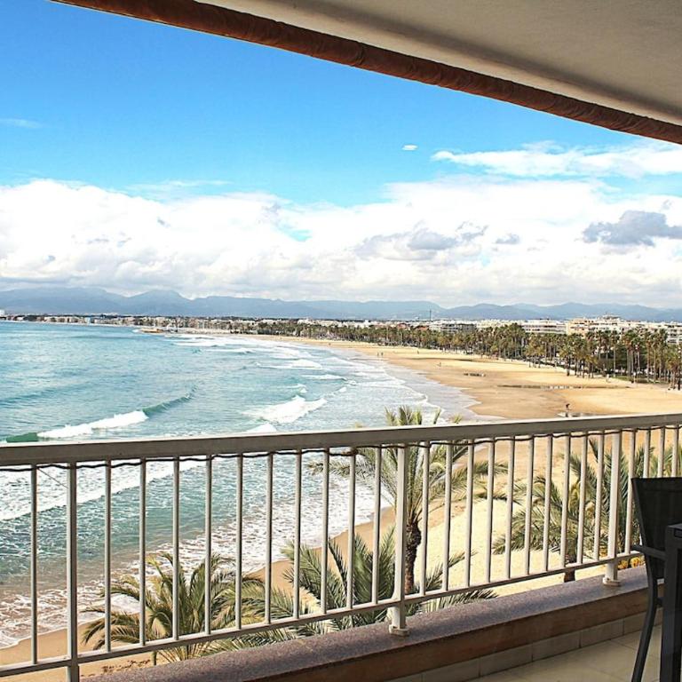 Residentium Spain-Incredible first line flat Levante beach - Three-Bedroom Apartment - High Floor - 1