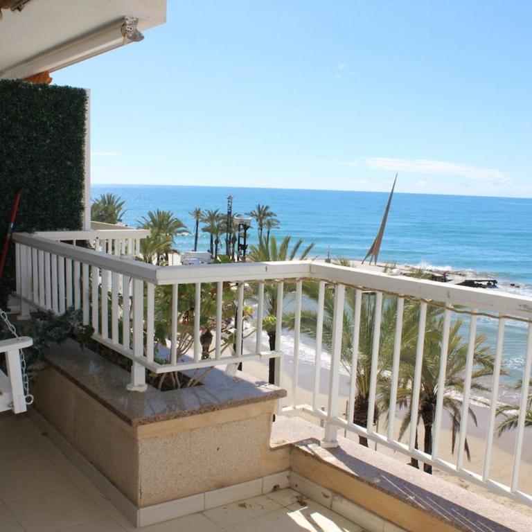 Residentium Spain-Incredible first line flat Levante beach - Three-Bedroom Apartment - High Floor - 4
