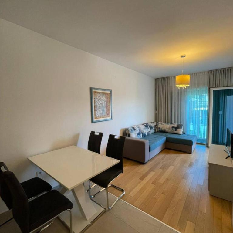 Apartment WaveSea - One-Bedroom Apartment - 8