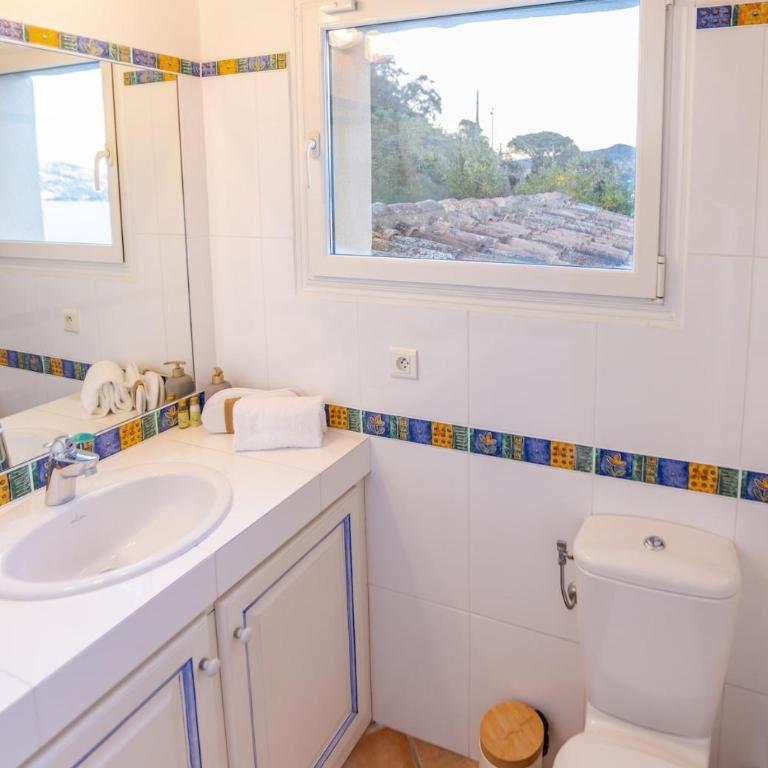 Superb Villa, Incredible sea view Heated swim pool - Villa - 59