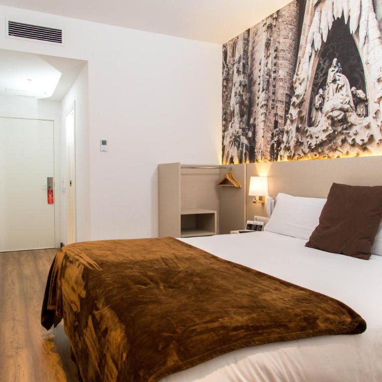 Hotel BESTPRICE Gracia - Deluxe Double or Twin Room - 13
