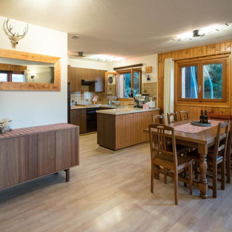 Sunny and spacious apartment in chalet Faigaux in Veysonnaz situated in quiet area with magnificent mountain views - Appartement 3 Chambres avec Vue sur la Montagne - 7