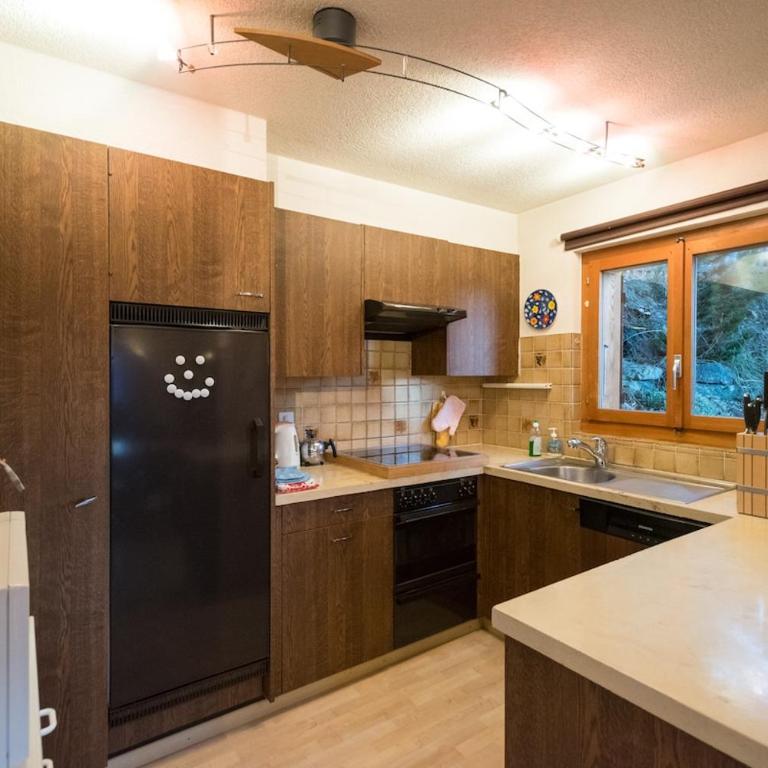 Sunny and spacious apartment in chalet Faigaux in Veysonnaz situated in quiet area with magnificent mountain views - Appartement 3 Chambres avec Vue sur la Montagne - 8