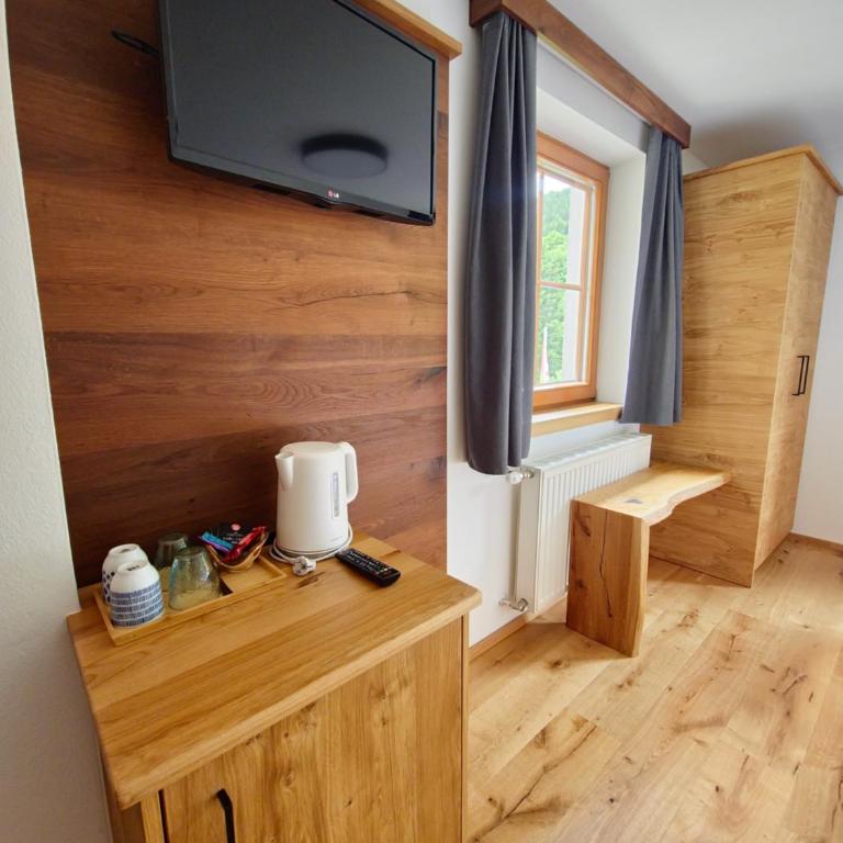 Landhotel Lacknerhof - Doppelzimmer mit Gartenblick - 1