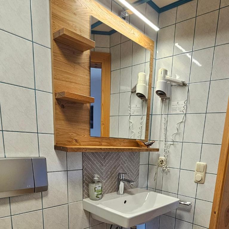 Landhotel Lacknerhof - Doppelzimmer mit Bergblick - 2