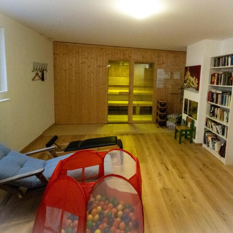 Haus Schwänli mit Kachelofen und Sauna - Haus mit 4 Schlafzimmern - 54
