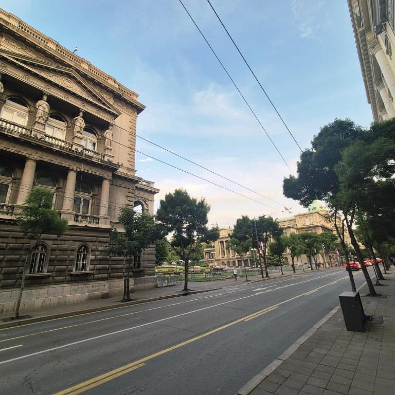 Sunny Lux Apartment Terazije - Two-Bedroom Apartment - 2