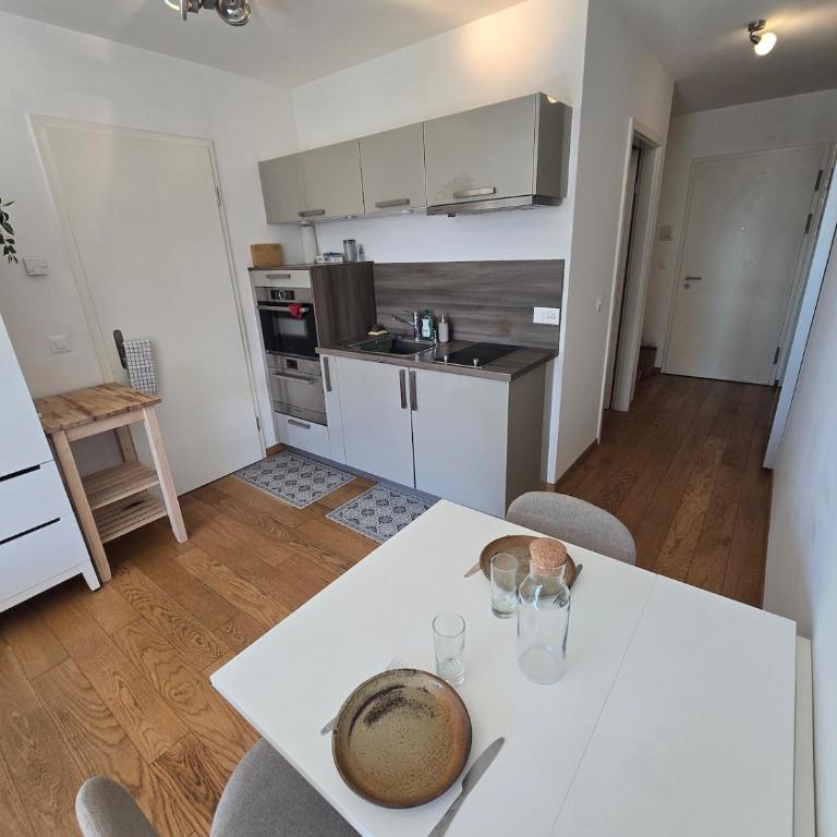Cozy studio with a terrace - Apartment mit 1 Schlafzimmer - 2