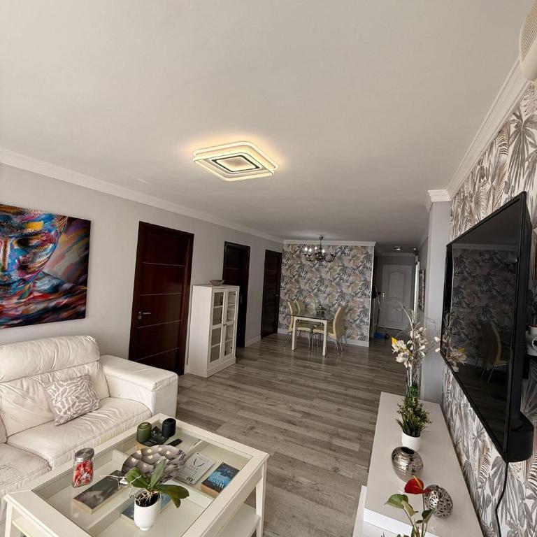 APARTAMENTO CON VISTAS AL MAR - Apartamento de 2 dormitorios - 25