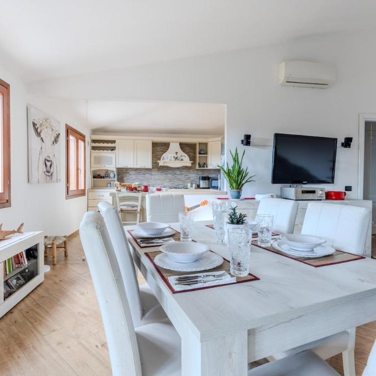 Matu House - centric room in Olbia- - Camera Matrimoniale con Bagno Privato - 5