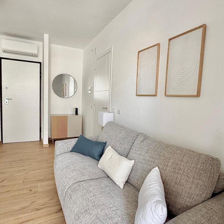 Aptments2 - real estate solutions - One-Bedroom Apartment - 24