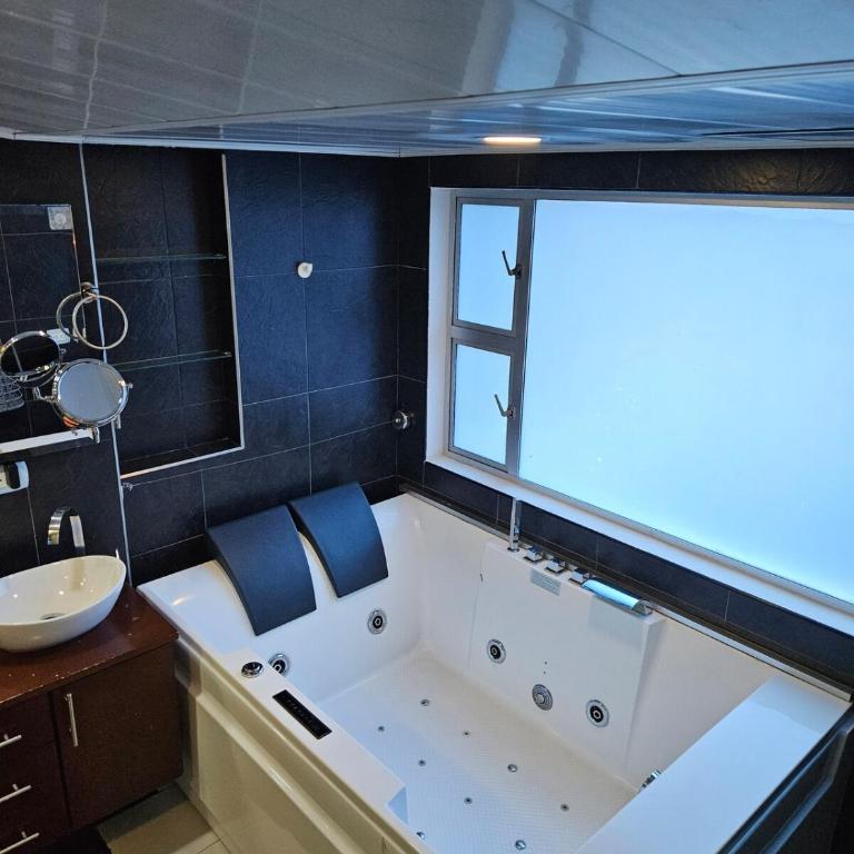 Casa de lujo en Bogotá, Jacuzzi, patio, BBQ - Apartamento - 77