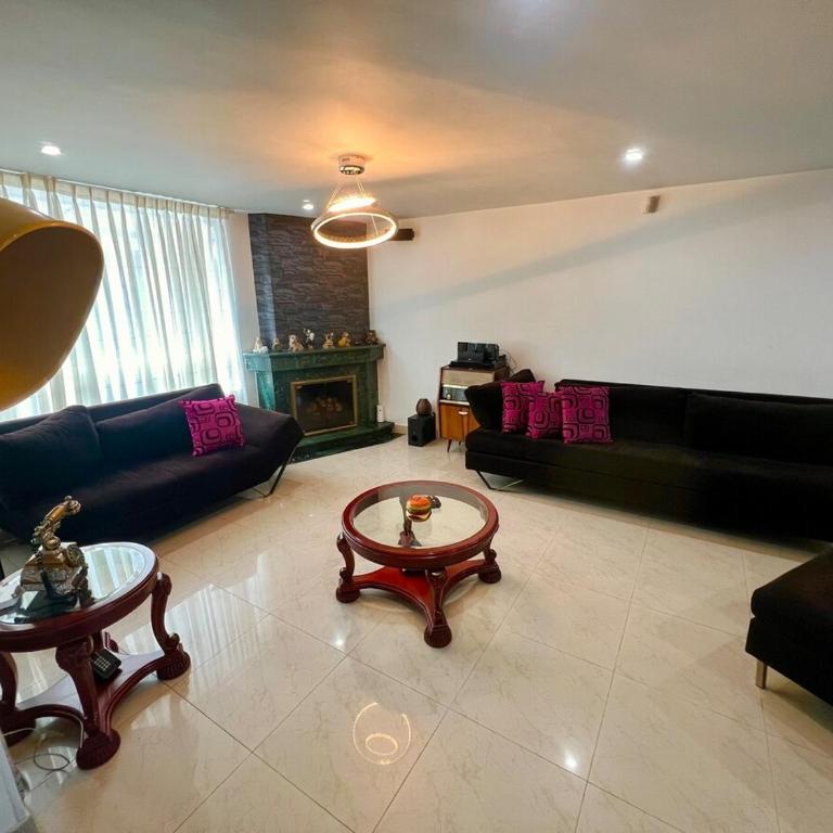 Casa de lujo en Bogotá, Jacuzzi, patio, BBQ - Apartamento - 80