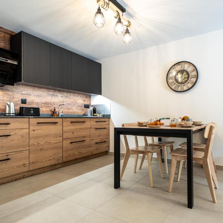 Appartement Neuf à 50 m du Télécabine Prorel 4 personnes box ski et garage privé - Appartement 2 Chambres avec Terrasse - 17