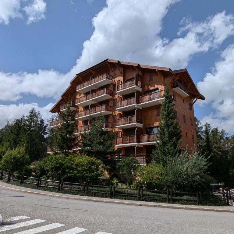 les Rochers Blancs 1 aux pieds des pistes LA JOUE DU LOUP - One-Bedroom Apartment - 7