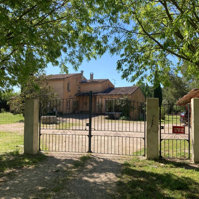 Grande maison avec piscine - Maison 4 Chambres - 20