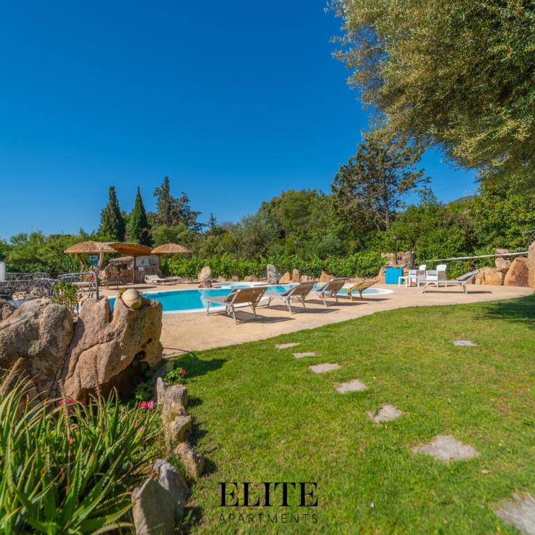 Luxury Oasis Apt Pool & Jacuzzi - Villa - 14