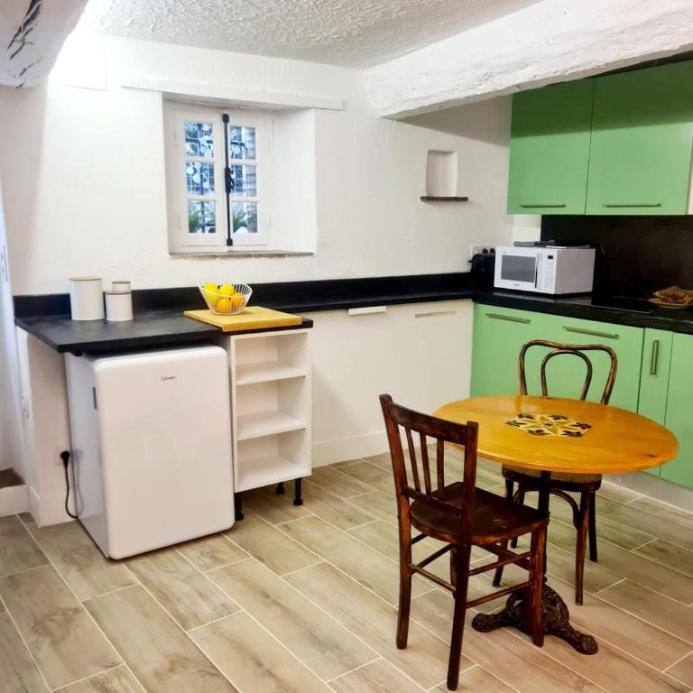 Charming studio Haut-de-Cagnes - Apartment mit 1 Schlafzimmer - 4