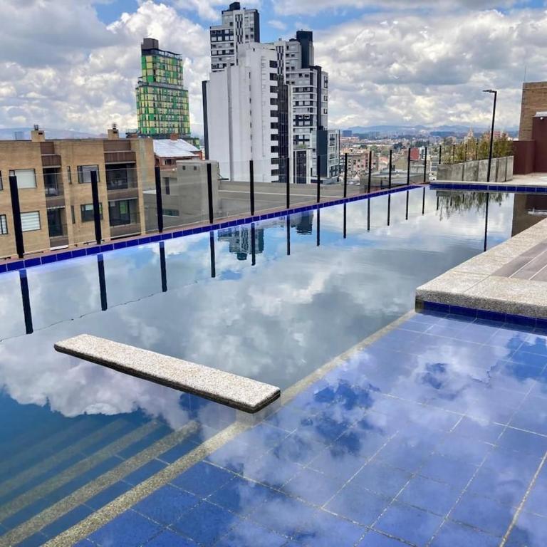 Loft moderno con piscina y turco - Apartamento de 1 dormitorio - 25