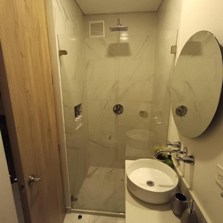 Loft moderno con piscina y turco - Apartamento de 1 dormitorio - 8