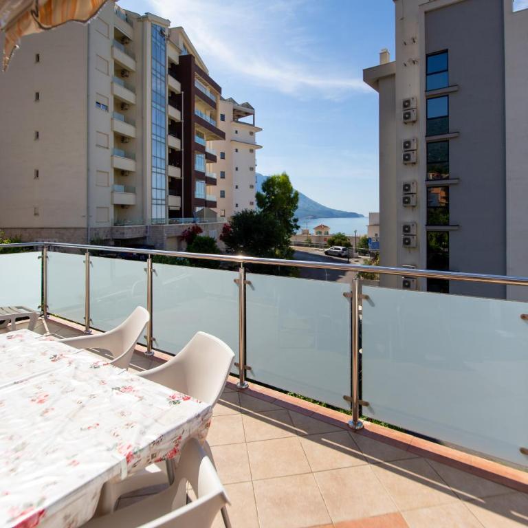 Apartmani Becici - One-Bedroom Apartment - 15