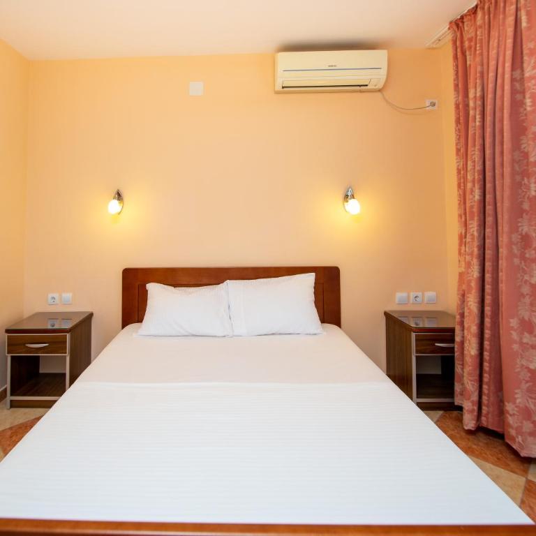 Apartmani Becici - One-Bedroom Apartment - 6