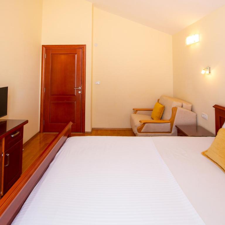 Apartmani Becici - One-Bedroom Apartment - 5