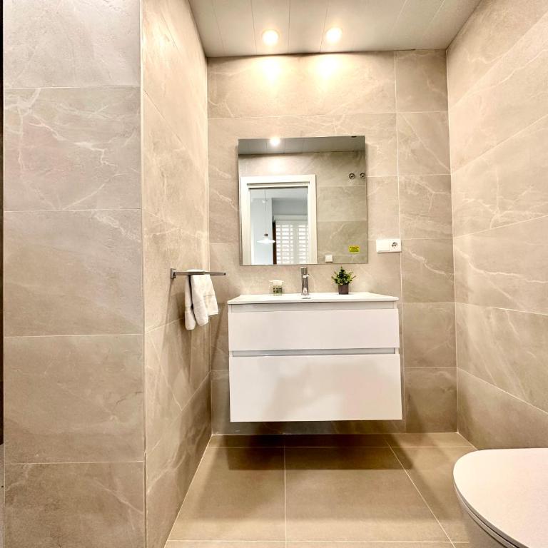 Filologo Sanelo Luxury Apartaments - Two-Bedroom Apartment with City View - 2