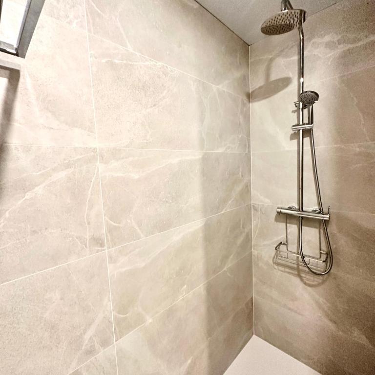 Filologo Sanelo Luxury Apartaments - Two-Bedroom Apartment with City View - 3