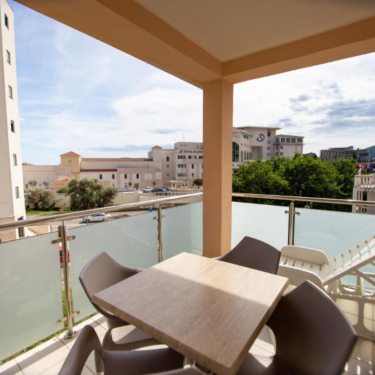 Apartmani Becici - Standard Apartment - 7