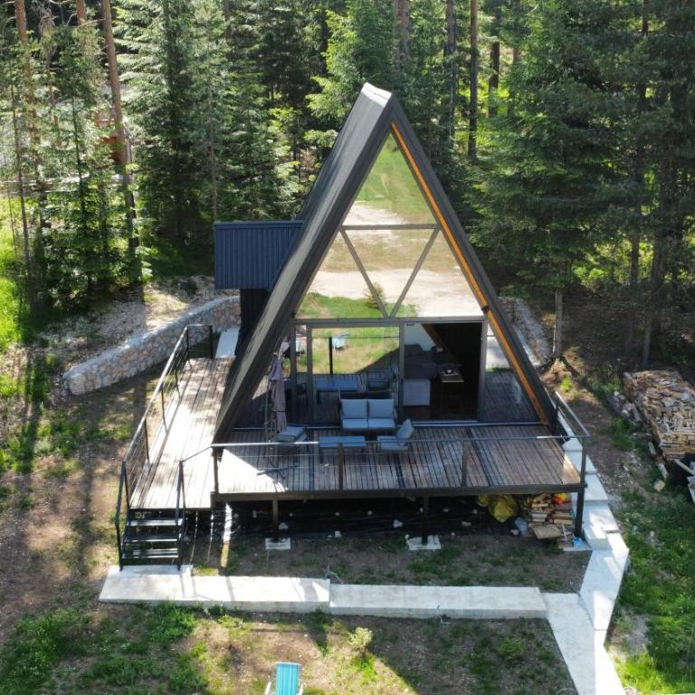 Alpine Lodge - Two-Bedroom House - 3