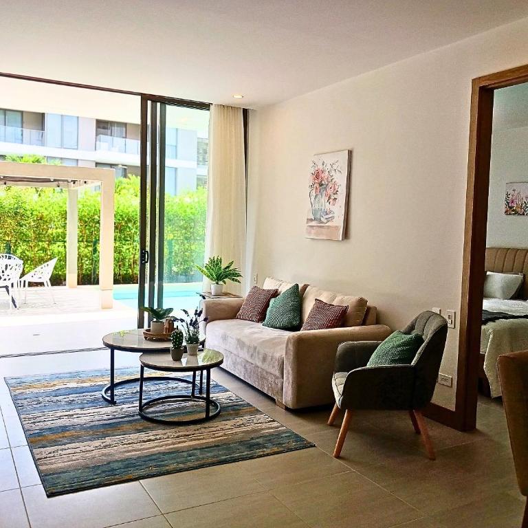 Luxurious Apartment with Private Pool and beach access - Apartment - 1