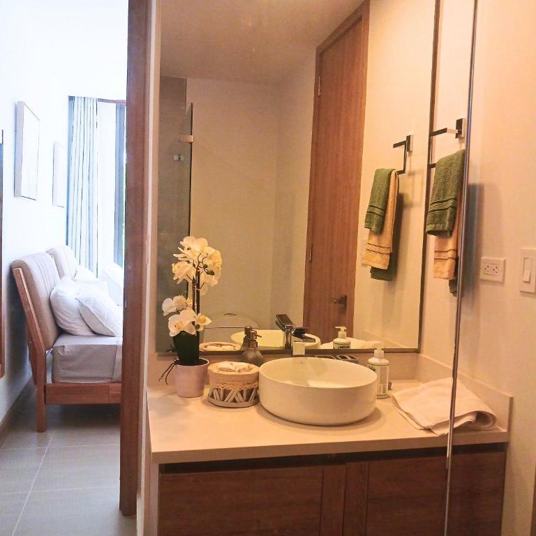 Luxurious Apartment with Private Pool and beach access - Apartment - 2