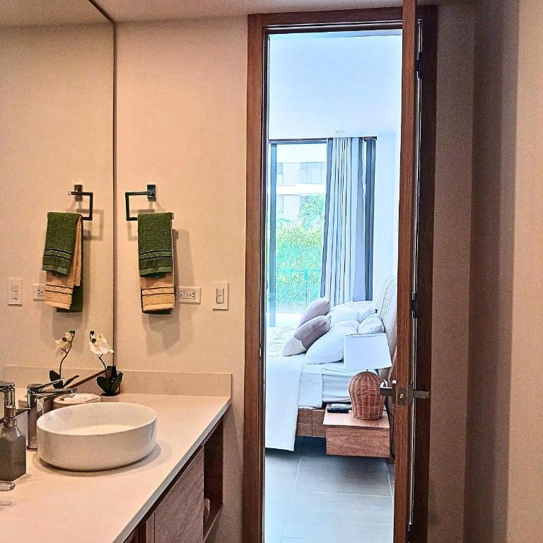 Luxurious Apartment with Private Pool and beach access - Apartment - 6
