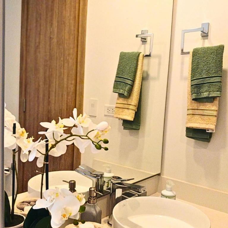 Luxurious Apartment with Private Pool and beach access - Apartment - 8