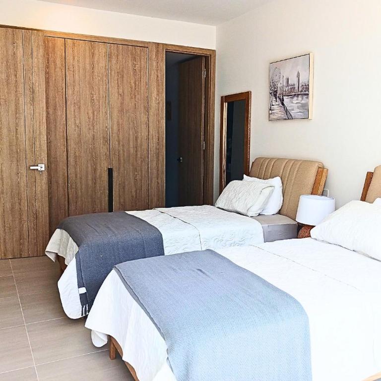 Luxurious Apartment with Private Pool and beach access - Apartment - 17