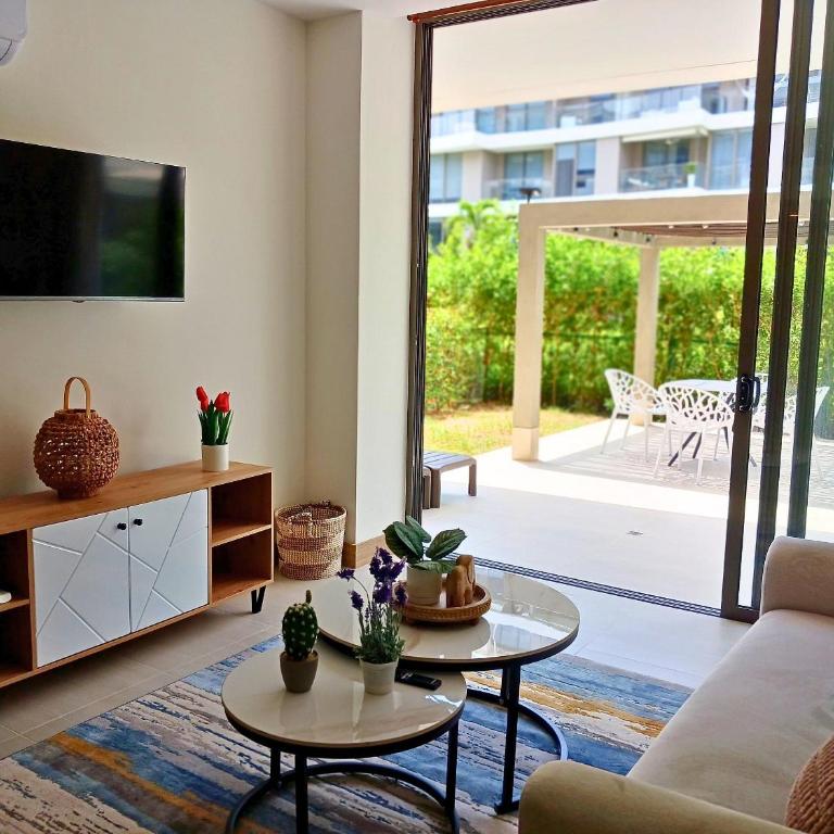 Luxurious Apartment with Private Pool and beach access - Apartment - 27