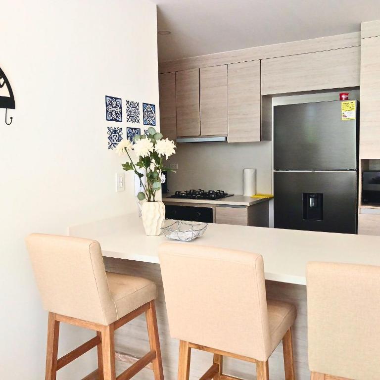 Luxurious Apartment with Private Pool and beach access - Apartment - 35