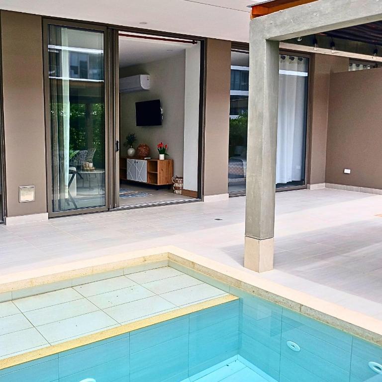 Luxurious Apartment with Private Pool and beach access - Apartment - 44