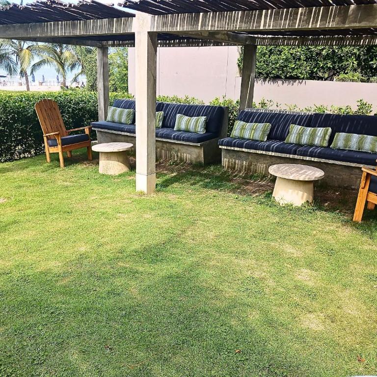 Luxurious Apartment with Private Pool and beach access - Apartment - 51
