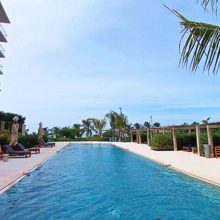 Luxurious Apartment with Private Pool and beach access - Apartment - 65