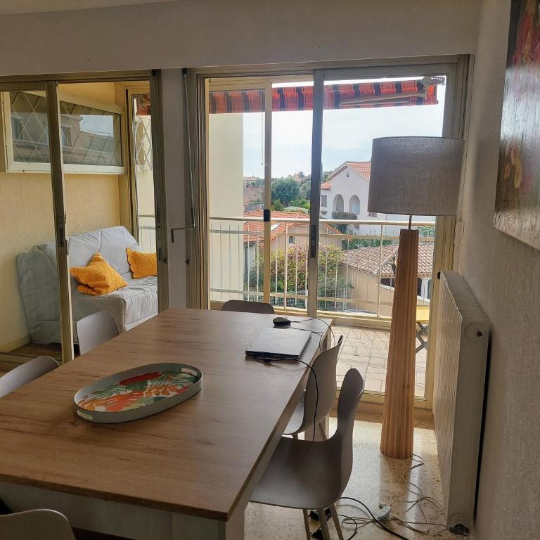54m2, clim, T2, centre BANDOL, terrasse, TOUT A PIED - Apartment mit 1 Schlafzimmer - 8