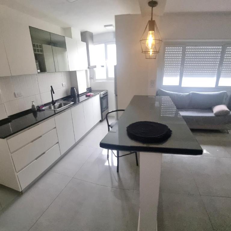 Dpto 3 ambientes - Apartamento de 2 dormitorios - 2