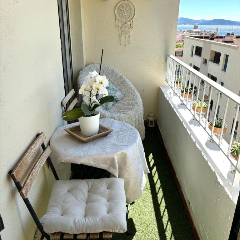 Joli cocon vue mer au cœur de La Ciotat - Apartment mit 2 Schlafzimmern - 10
