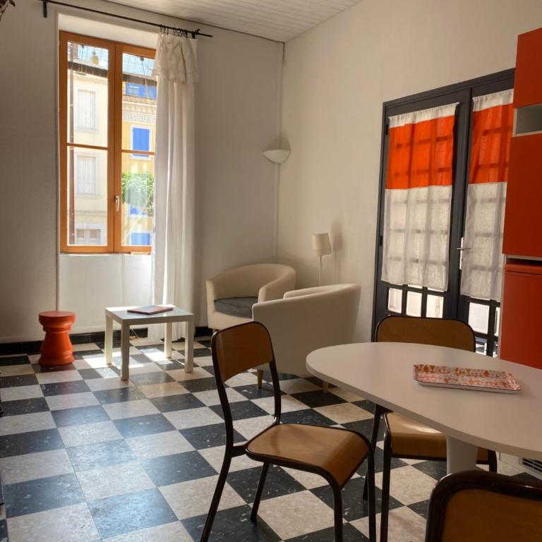 Maison de la Place, chambre Célestine et Alphonsine - Chambre Double avec Salle de Bains Privative - 2